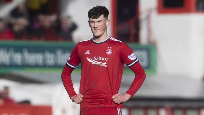 ABERDEEN, SCOTLAND - MARCH 19: Calvin Ramsay in action for Aberdeen during a cinch Premiership match between Aberdeen and Hibernian at Pittodrie Stadium, on March 19, 2022, in Aberdeen, Scotland. (Photo by Craig Foy/SNS Group via Getty Images)