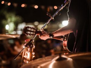 Chord Buih Jadi Permadani dari Exists Berikut Liriknya Chord Buih Jadi Permadani dari Exists Berikut Liriknya