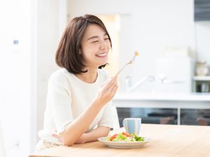 Pasang Implan Otak, Wanita Ini Bisa Kontrol Nafsu Makan dan Turun BB 15 Kg Pasang Implan Otak, Wanita Ini Bisa Kontrol Nafsu Makan dan Turun BB 15 Kg