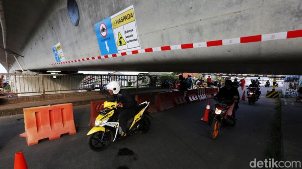 Melihat Lebih Dekat Girder Kereta Cepat yang Nempel di Jembatan Bekasi