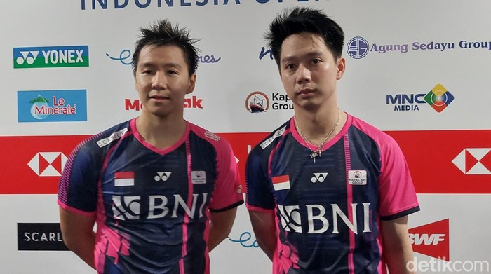 Hasil Indonesia Open 2022: Kevin Sanjaya Sukamuljo/Marcus Fernaldi Gideon tersingkir di babak kedua. (Foto: Mercy Raya/detikSport) Hasil Indonesia Open 2022: Kevin Sanjaya Sukamuljo/Marcus Fernaldi Gideon tersingkir di babak kedua. (Foto: Mercy Raya/detikSport)