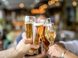 Awas! Jual Minuman Alkohol ke Orang Mabuk Dipenjara 1 Tahun