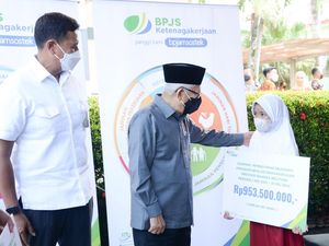 Wapres Serahkan Santunan BPJS Ketenagakerjaan Rp 2,8 M di Pangkalpinang