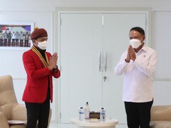 Semoga Prestasi Olahraga Indonesia Lebih Oke, Pak Menpora