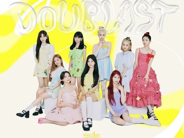 Potret Kep1er dalam foto konsep album Doublast