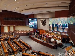 DPR Sahkan 3 Calon Anggota DKPP 2022-2027, Ini Daftarnya