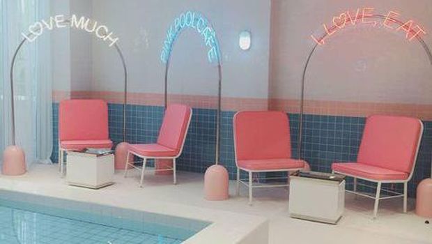 Stylenanda's Pink Pool Cafe