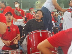 Indonesia memang perlu dukungan sebesar-besarnya saat menghadapi Nepal, demi menjaga asa lolos ke Piala Asia 2023. Foto: Dok. Asosiasi Suporter Indonesia Kuwait (ASIK)  