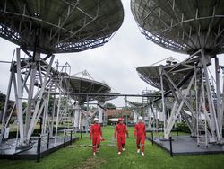 Telkomsat Ungkap Hak Labuh Satelit Starlink Elon Musk di Indonesia