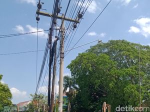 Tata Cara Pemindahan Tiang Listrik PLN di Depan Rumah Beserta Biayanya