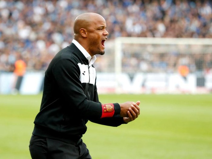 BRUGGE , BELGIUM - MAY 22 :  Kompany Vincent head coach of Anderlecht during the Jupiler Pro League Champions' Play-Off match between Club Brugge and Rsc Anderlecht at the Jan Breydel Stadium on May 22, 2022 in Brugge , Belgium, 22/05/2022 ( Photo by Jimmy Bolcina / Photo News via Getty Images)