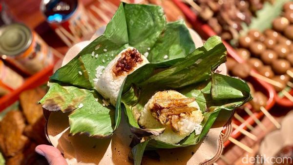 Murah dan Enak! Yuk, Jajan Nasi Kucing Aneka Lauk di Angkringan Jalu