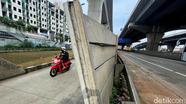 Tembok Pembatas Tol JORR Cikunir Ini Nyaris Roboh