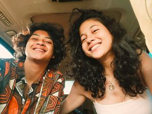 Bastian Steel Cuek Tinggi Badan Kalah dari Sitha Marino Bastian Steel Cuek Tinggi Badan Kalah dari Sitha Marino
