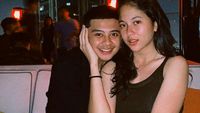 8 Foto Gaya Pacaran Bastian Steel & Adik Putri Marino yang Sering Dihujat