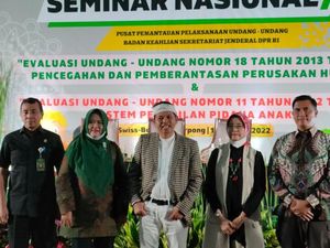 Dedi Mulyadi Minta Kejahatan Lingkungan-Hutan Ditangani Lembaga Khusus Dedi Mulyadi Minta Kejahatan Lingkungan-Hutan Ditangani Lembaga Khusus