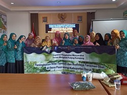 Dosen IPB Pulang Kampung ke Garut, Bantu Budidaya Tanaman Obat Warga