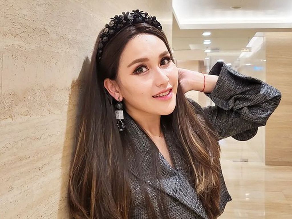 Ayu Ting Ting Dipolisikan Buntut 3 Pengunjung Karaoke Tewas