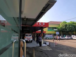 Dua Pemotor yang Jatuh di Jembatan Bagbagan Masih Dirawat di RSUD