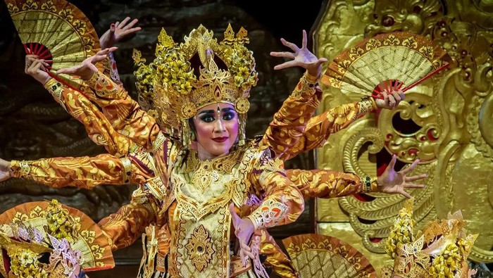 Jadwal Pesta Kesenian Bali (PKB) hari ini Rabu 14 Juni 2022, di antaranya ada pementasan Tari Legong sampai Barong Ket. Jadwal Pesta Kesenian Bali (PKB) hari ini Rabu 14 Juni 2022, di antaranya ada pementasan Tari Legong sampai Barong Ket.
