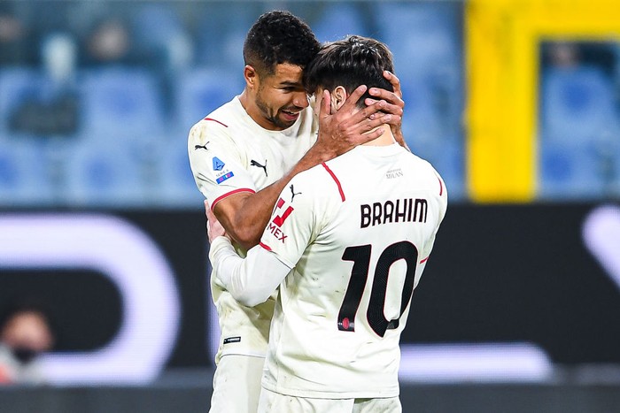 GENOA, ITALY - DECEMBER 1: Junior Messias of Milan (L) celebrates with his team-mate Brahim Diaz after scoring a goal during the Serie A match between Genoa CFC and AC Milan at Stadio Luigi Ferraris on December 1, 2021 in Genoa, Italy. (Photo by Getty Images)