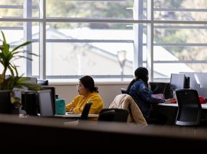 Mahasiswa Internasional Mulai Datang Kembali ke Perth Meski Harus Lakukan Berbagai Penyesuaian Baru Mahasiswa Internasional Mulai Datang Kembali ke Perth Meski Harus Lakukan Berbagai Penyesuaian Baru