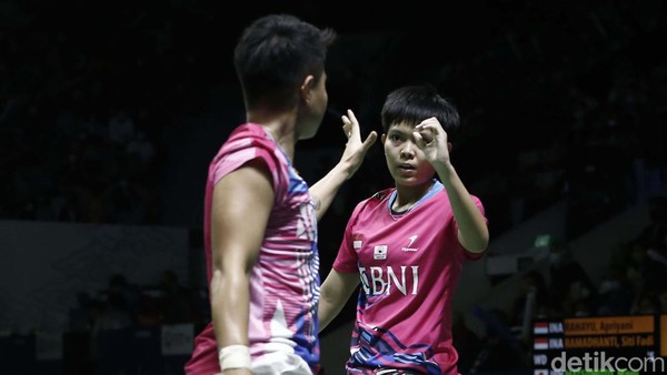Menangi Duet Ketat, Apriyani/Fadia ke 16 Besar Indonesia Open Apriyani Rahayu/Siti Fadia Silva Ramadanti mengatasi perlawanan sengit Mayu Matsumoto/Wakana Nagahara. Mereka pun melaju ke ke 16 besar Indonesia Open 2022.