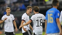 Enam menit memasuki babak kedua, keunggulan Jerman bertambah. Thomas Müller yang kini menjebol gawang Gli Azurri.  