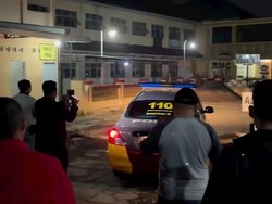 Gempar Video Mobil Goyang di Depan Masjid Wonosari, Ternyata...