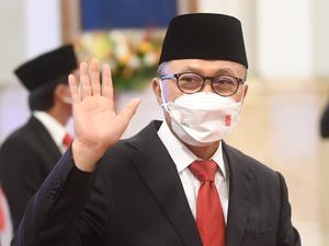 M Lutfi Resmi Serahkan Kursi Mendag ke Zulkifli Hasan
