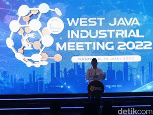 Wagub Uu Ruzhamul Ulum Buka Pameran Industri Jabar