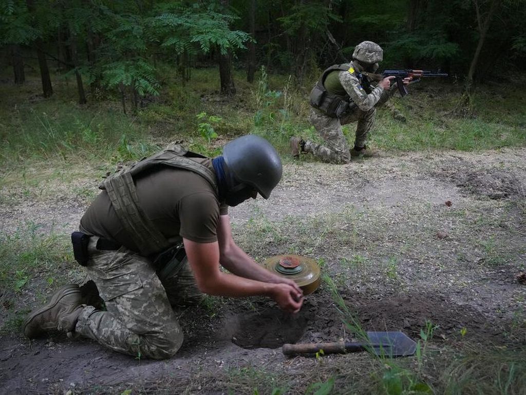 Denmark Akan Latih Tentara Ukraina Melawan Invasi Rusia