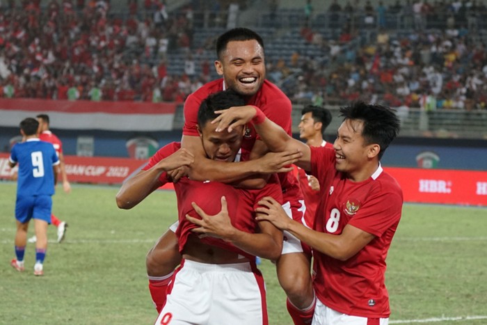 Timnas Indonesia sukses meraih tiket ke Piala Asia 2023 usai menaklukkan Nepal. Hasil itu diraih usai Timnas Indonesia tumbangkan Nepal 7-0.