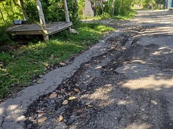 Jalan di Umanyar Karangasem Benyah Latig, Warga Kesulitan Melintas