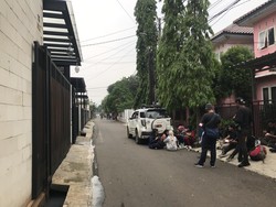 Rumah Nikita Mirzani Sempat Dikepung Polisi untuk Dijemput Paksa, Tapi Gagal