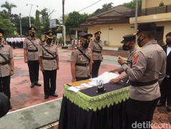 Mutasi Polri, Wakapolres hingga Kasat Reskrim Polres Cilegon Diganti