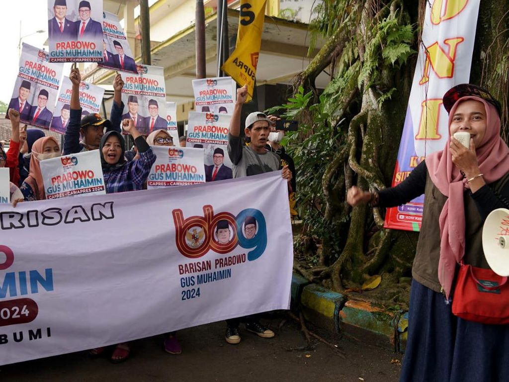 Deklarasi Prabowo-Cak Imin di Sukabumi, Ada Emak-emak Juga!
