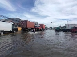 Pesisir Surabaya Raya Terancam Banjir Rob Awal dan Akhir Januari 2023