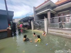 Fenomena Full Moon Picu Banjir Rob di Pesisir Jatim 2-9 Desember 2025