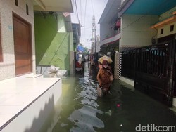 BMKG Ingatkan Warga Surabaya Waspada Banjir Rob Dampak Fenomena Perigee