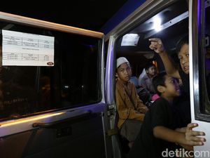 Ditutup, Pesantren Khilafatul Muslimin di Bekasi Pulangkan Santri Ditutup, Pesantren Khilafatul Muslimin di Bekasi Pulangkan Santri
