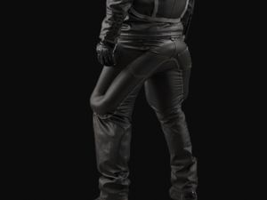 Jeans Bukan Sembarang Jeans, Punya Fitur Airbag di Dalamnya!