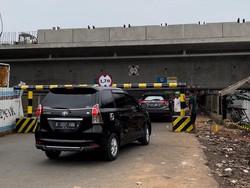 Avanza Cs Masih Bisa Lewat Jembatan Antilope, Rush Dkk Mending Putar Balik