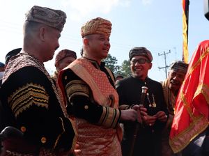 Kapolda Sumbar Irjen Teddy Sandang Gelar Tuangku Bandaro Alam Sati Kapolda Sumbar Irjen Teddy Sandang Gelar Tuangku Bandaro Alam Sati