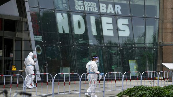 Kasus COVID Melonjak, Beijing Tutup Pusat Belanja dan Hiburan Malam