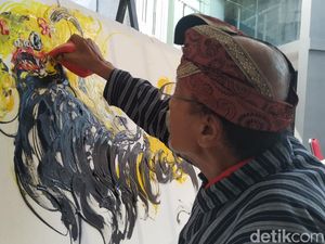 Bulan Bung Karno di Blitar, Pelukis Malang Melukis Ekspresi Kebangsaan Bulan Bung Karno di Blitar, Pelukis Malang Melukis Ekspresi Kebangsaan
