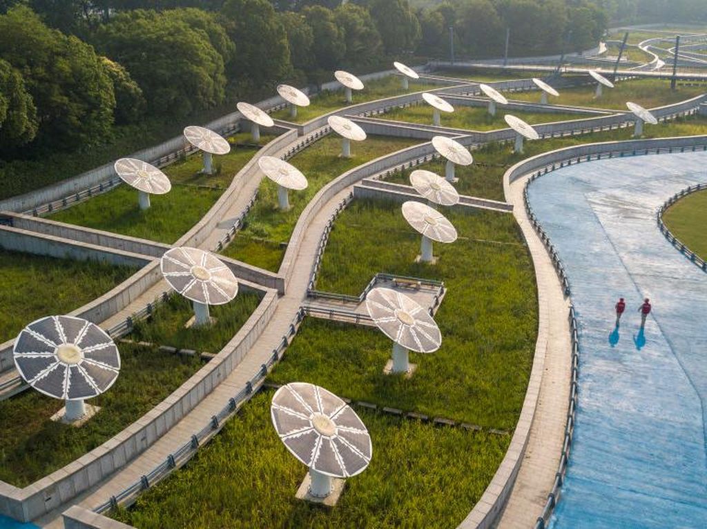 Fix! Taman Panel Surya Ini Benar-benar Futuristik