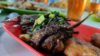 Di Garut, Cobalah Legenda Ayam dan Jengkol Goreng Mang Iki