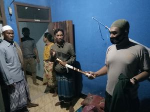 Seorang Pria Tebas Pacar Mantan Istri di Lombok Tengah