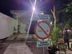 Sanksi Administrasi Perda KTR Surabaya Mulai Berlaku Pekan Depan Sanksi Administrasi Perda KTR Surabaya Mulai Berlaku Pekan Depan